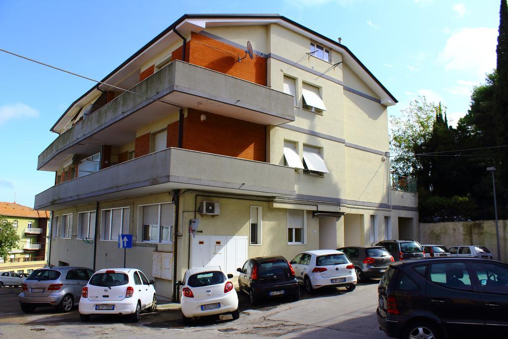 La Casa Del Darda 3 Apartment Ancona Luaran gambar
